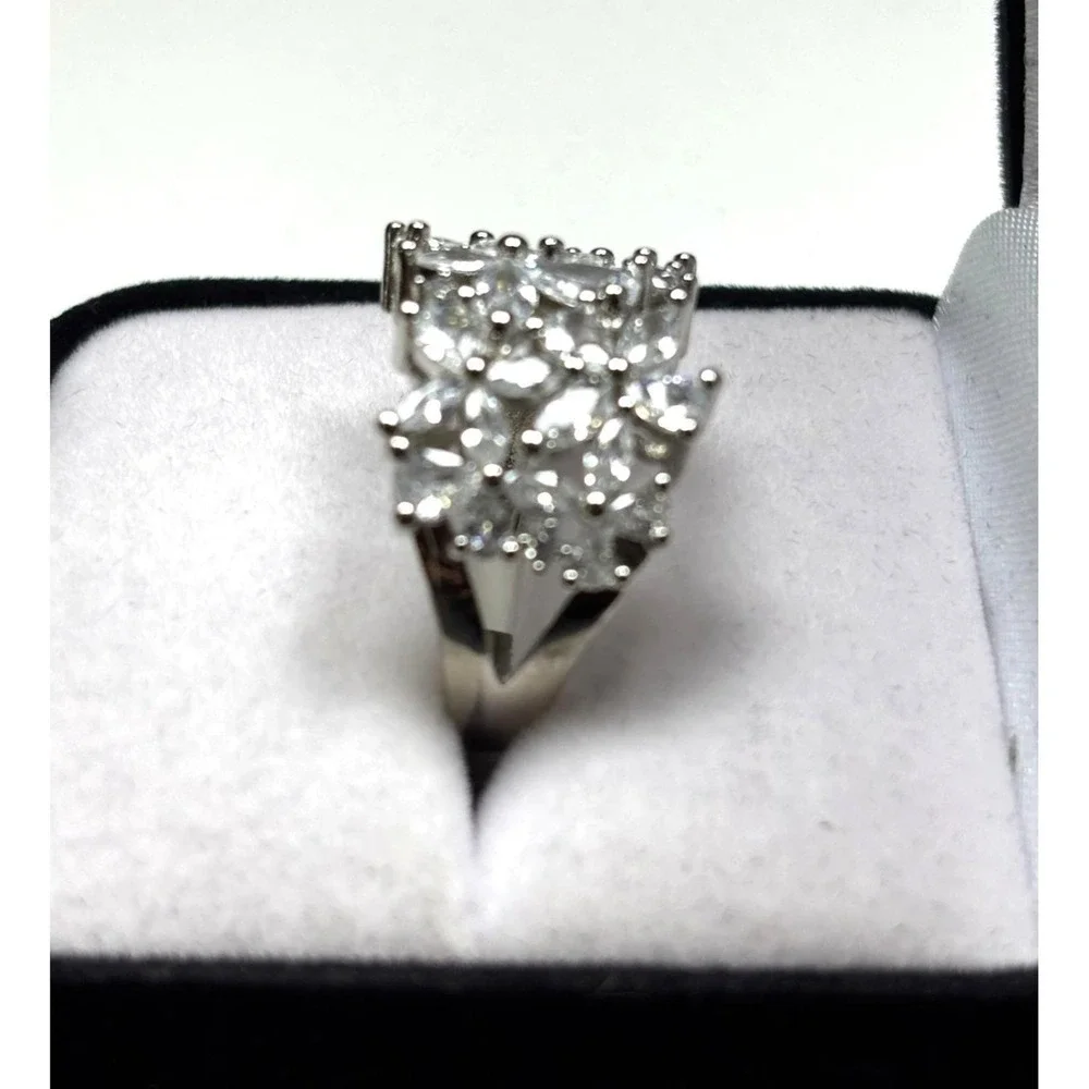 Elegant Silver Ring With Clustered Marquise & Round Cubic Zirconia Stones 6